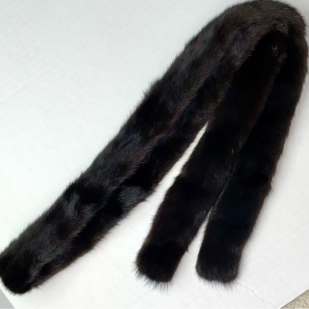 EUC genuine mink scarf/belt, dark brown, silky & luxurious vintage estate piece - Picture 5 of 5